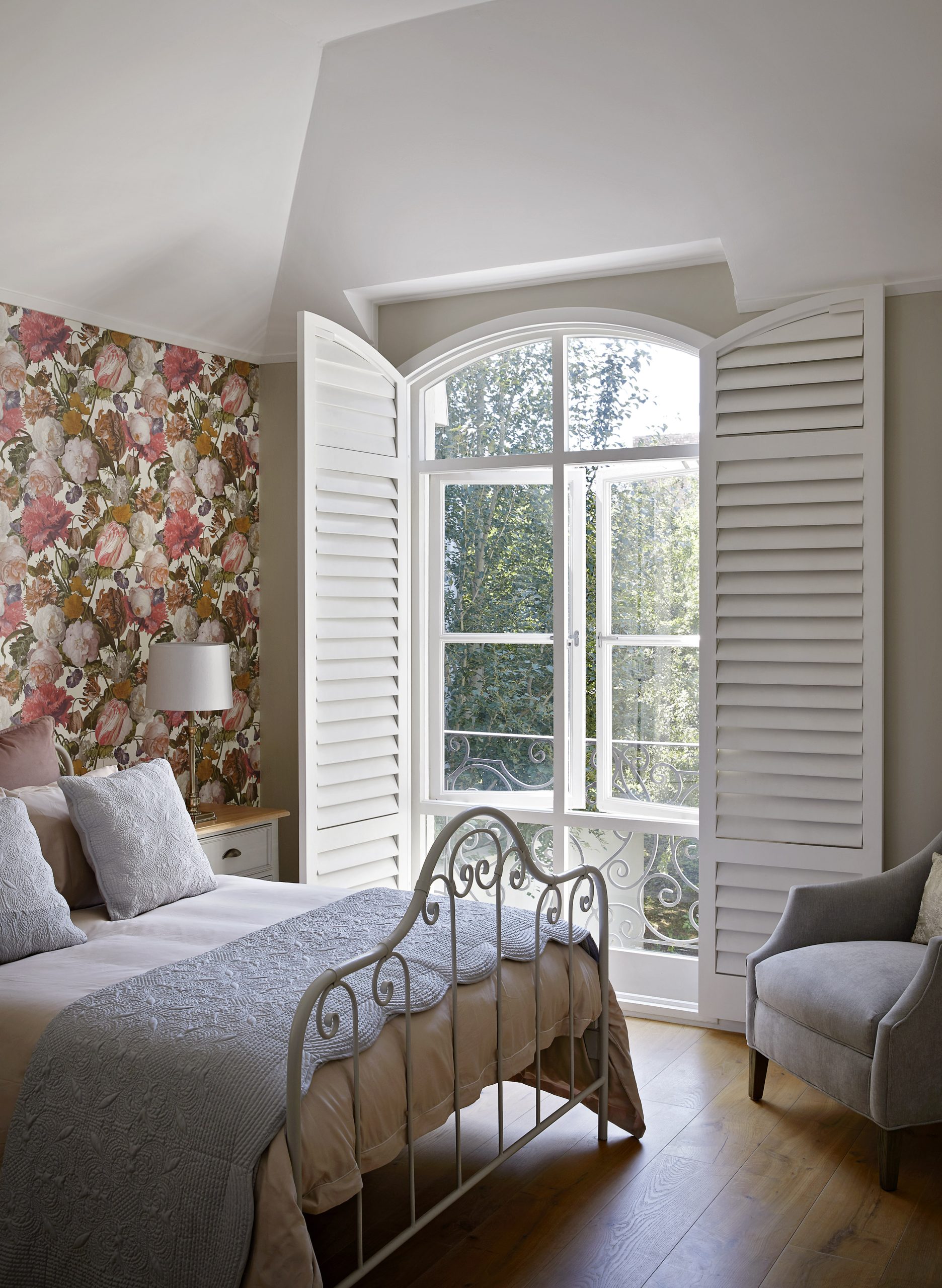 Louvre Shutters Wooden, Security, & Aluminium Shutters